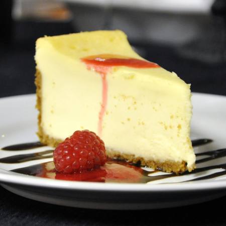 cake, eat, cheese, raspberry, plate, sweats Stephen Vanhorn - Dreamstime