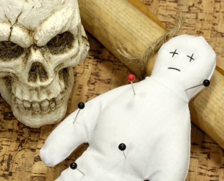 puppet, skull, dead Dana Rothstein - Dreamstime